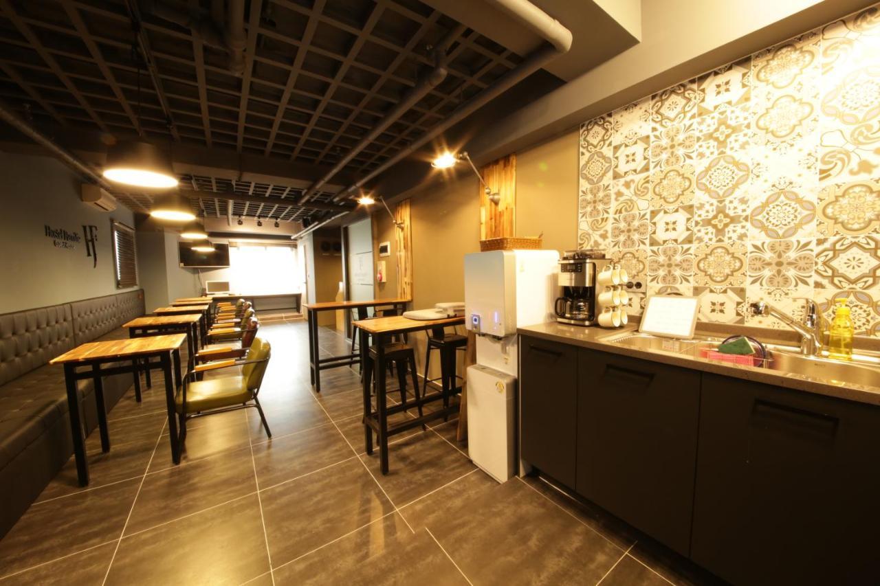 Hostel Familie Busan Station Ngoại thất bức ảnh